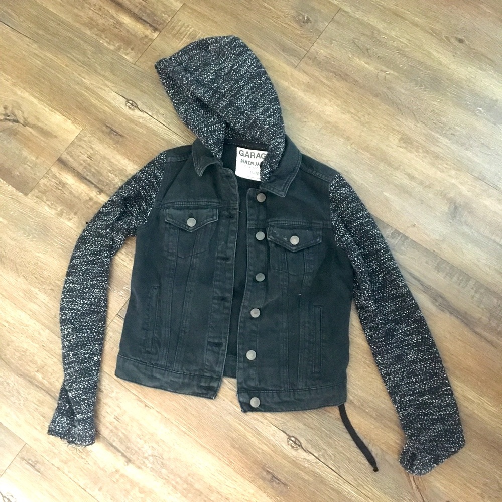Garage classic fit denim jacket, size XS!